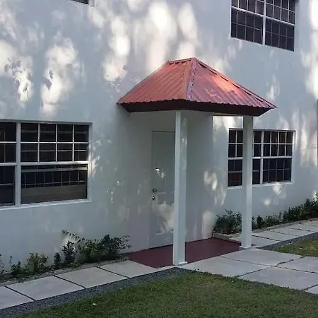 Lynn'S Place